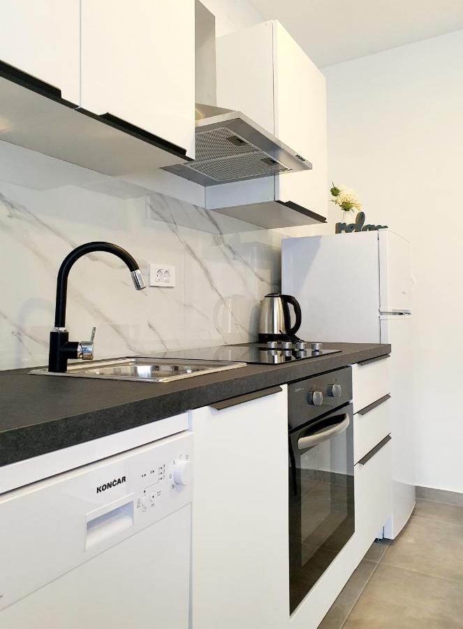 Sea Star Apartments ปิเยชชานา อูวาลา ภายนอก รูปภาพ