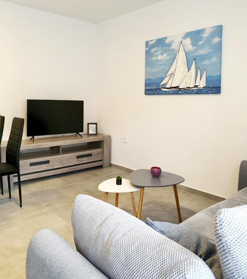 Sea Star Apartments ปิเยชชานา อูวาลา ภายนอก รูปภาพ