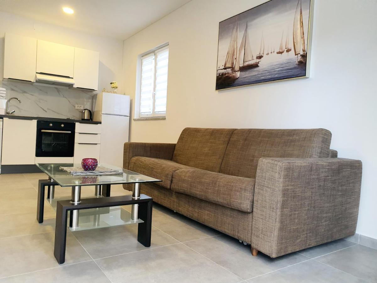 Sea Star Apartments ปิเยชชานา อูวาลา ภายนอก รูปภาพ